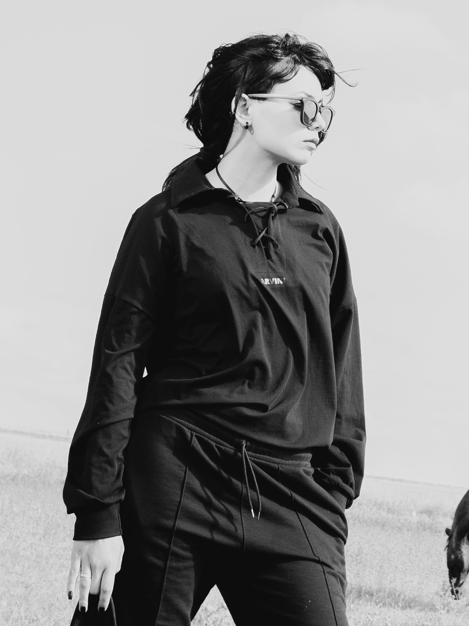 Schwarzes Sweatshirt