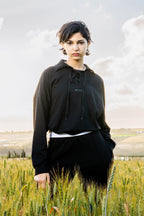 Schwarzes Sweatshirt