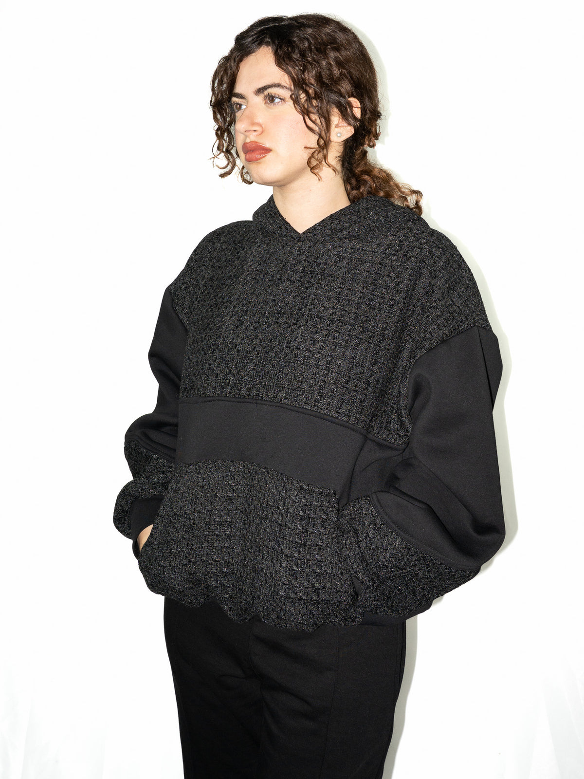 Schwarzer Tweed-Hoodie