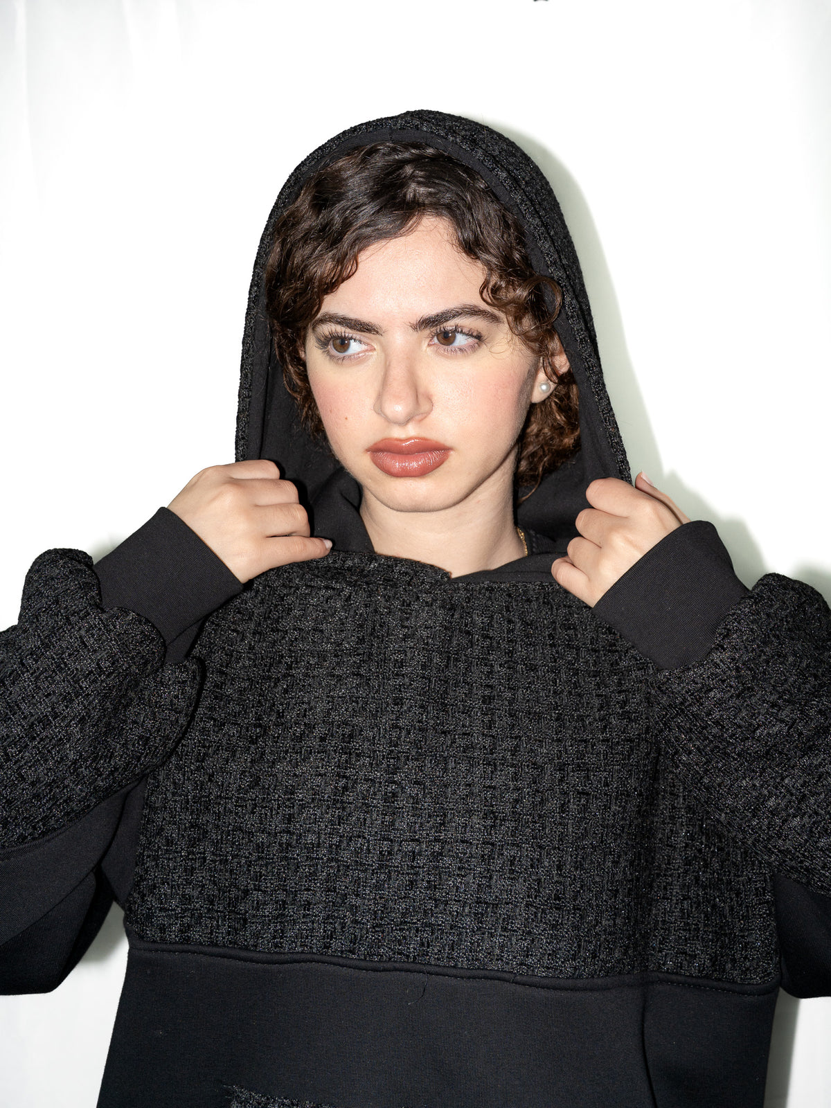 Schwarzer Tweed-Hoodie